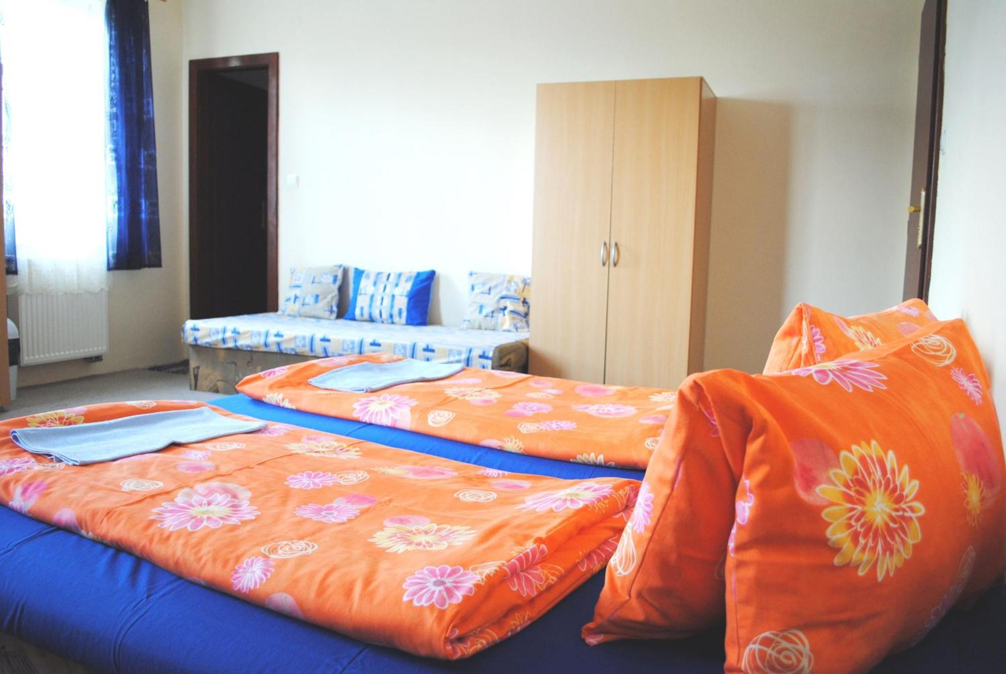 Penzion Slavia Poprad Extérieur photo