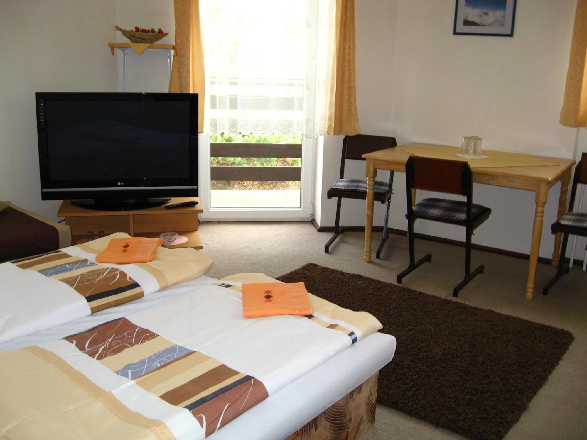 Penzion Slavia Poprad Extérieur photo