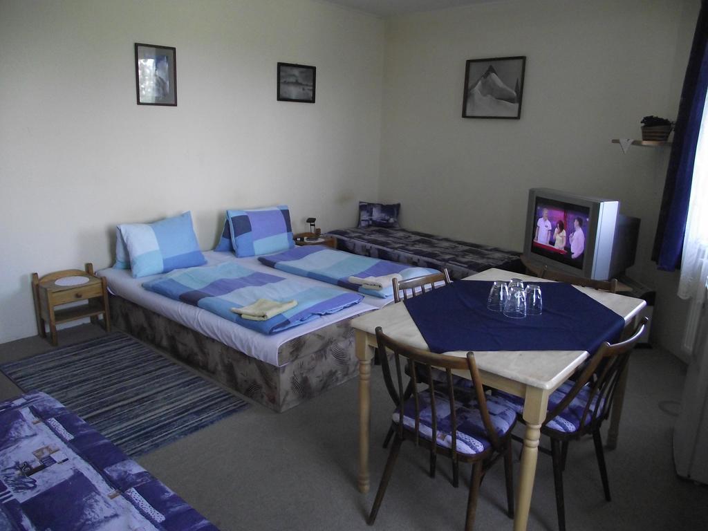 Penzion Slavia Poprad Extérieur photo
