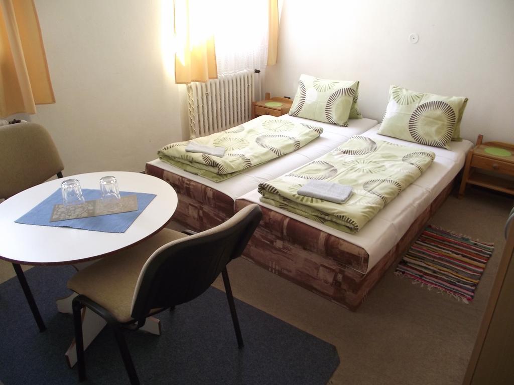 Penzion Slavia Poprad Extérieur photo