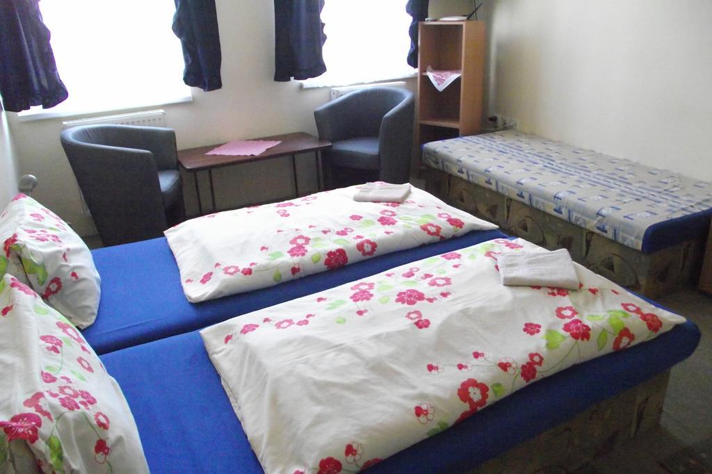 Penzion Slavia Poprad Extérieur photo