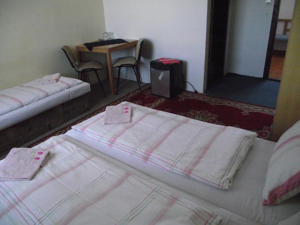 Penzion Slavia Poprad Extérieur photo